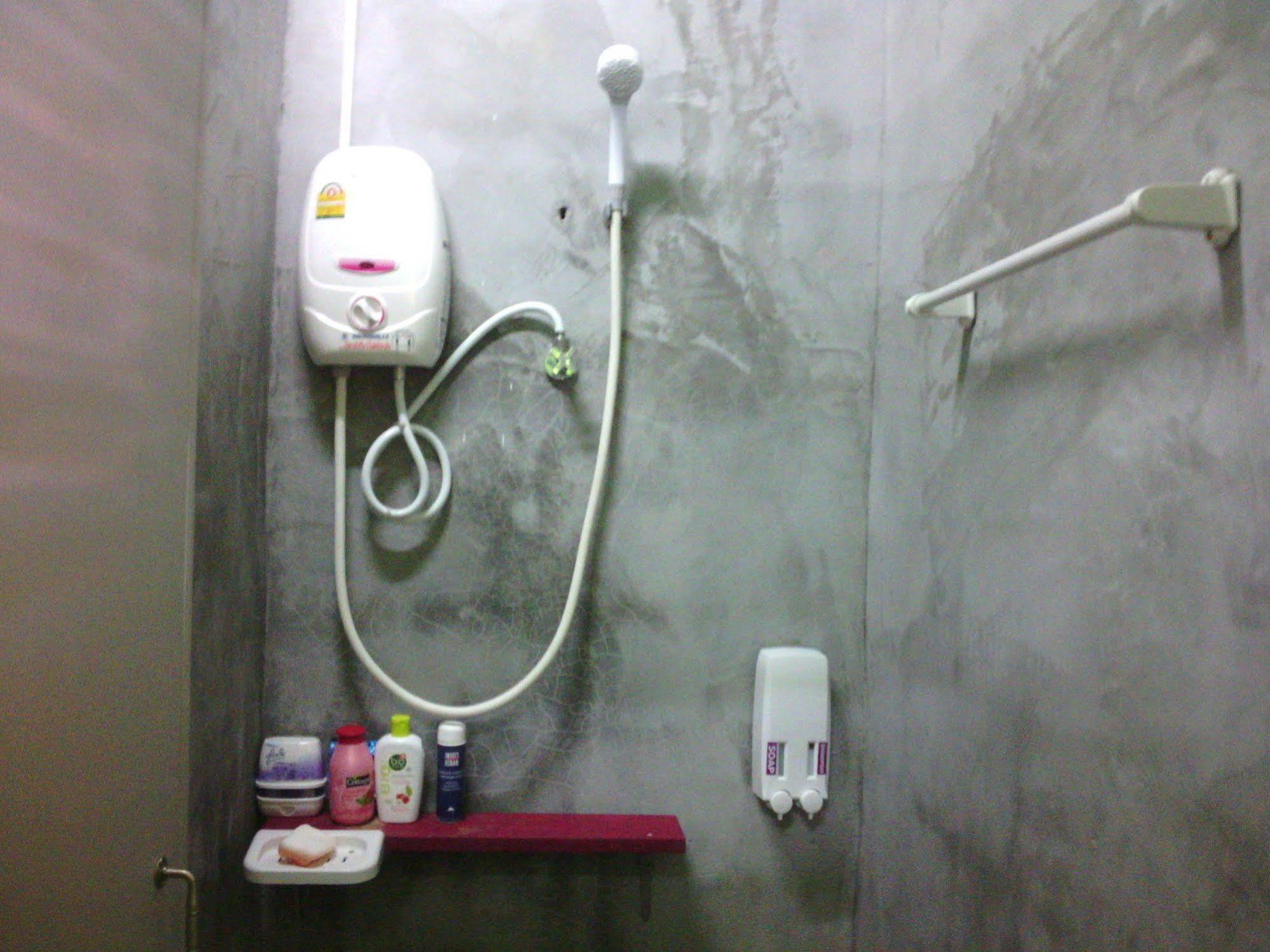 קו לנטה Baan Mook Anda Hostel מראה חיצוני תמונה